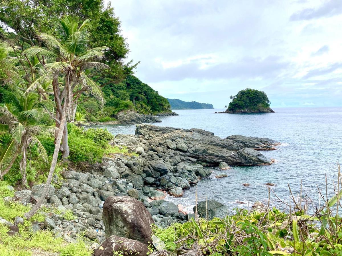 ホテル Los Robles Capurganá エクステリア 写真