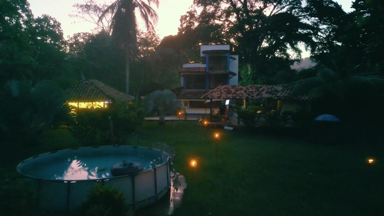 ホテル Los Robles Capurganá エクステリア 写真