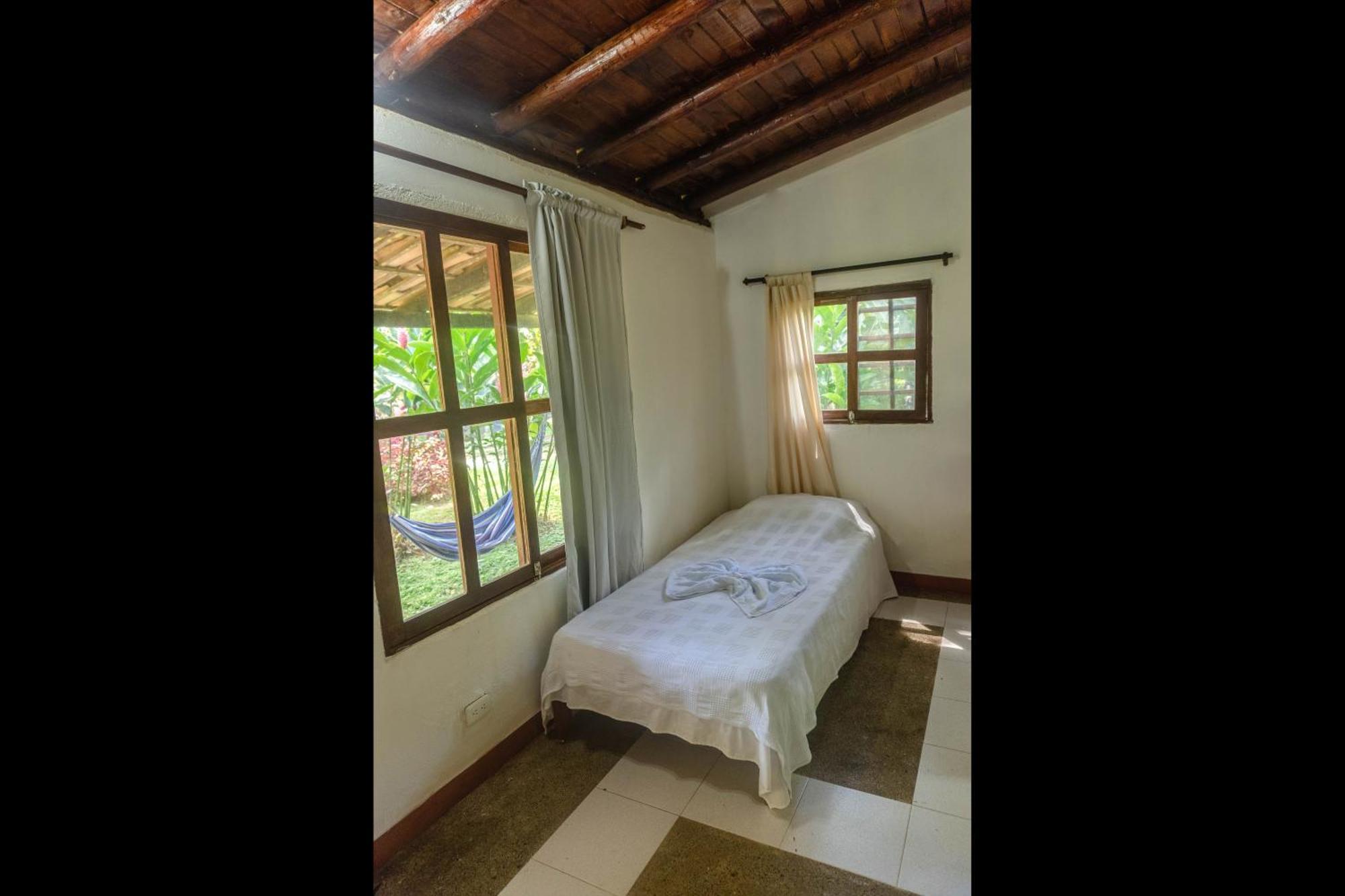 ホテル Los Robles Capurganá 部屋 写真