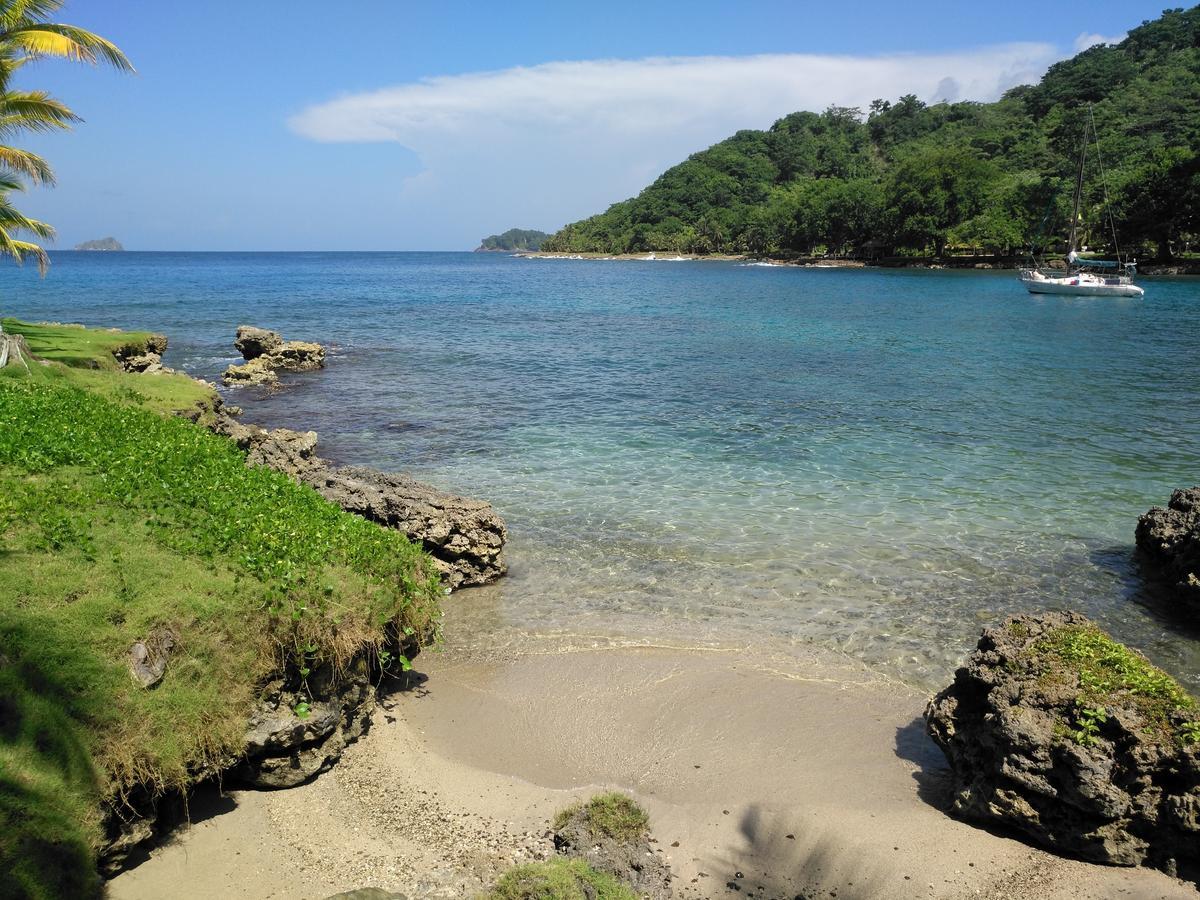 ホテル Los Robles Capurganá エクステリア 写真